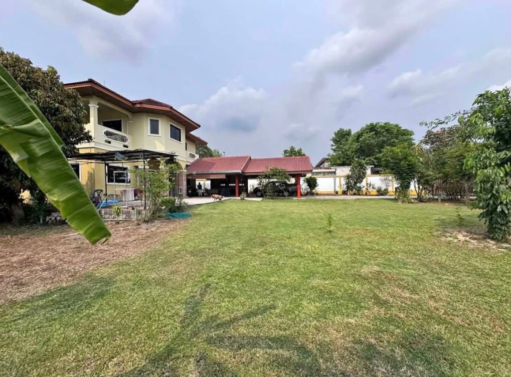 New Listing Alert 🏠 🇹🇭   🏡 Spacious 3-Bedroom Home on 1 Rai of Land — Pattaya 🌿